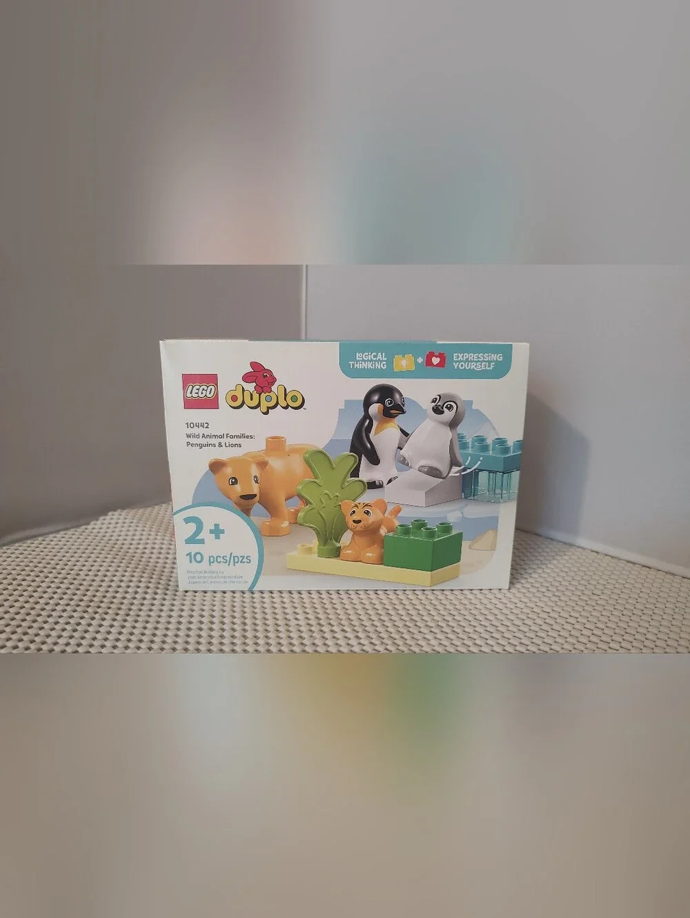Lego Duplo 10442 Wild Animal Families Penguins & Lions NWT Building Toy Set